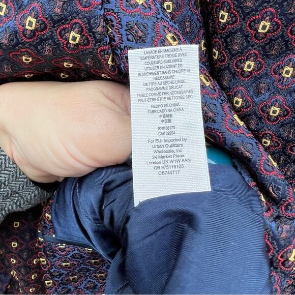 Free People Shrunken Jacquard Jacket Blazer Navy Maroon Geometric SMALL - Picture 10 of 11